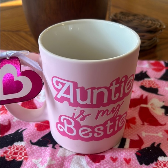 Sunday Morning Other - Pink 'Auntie is my Bestie' Mug